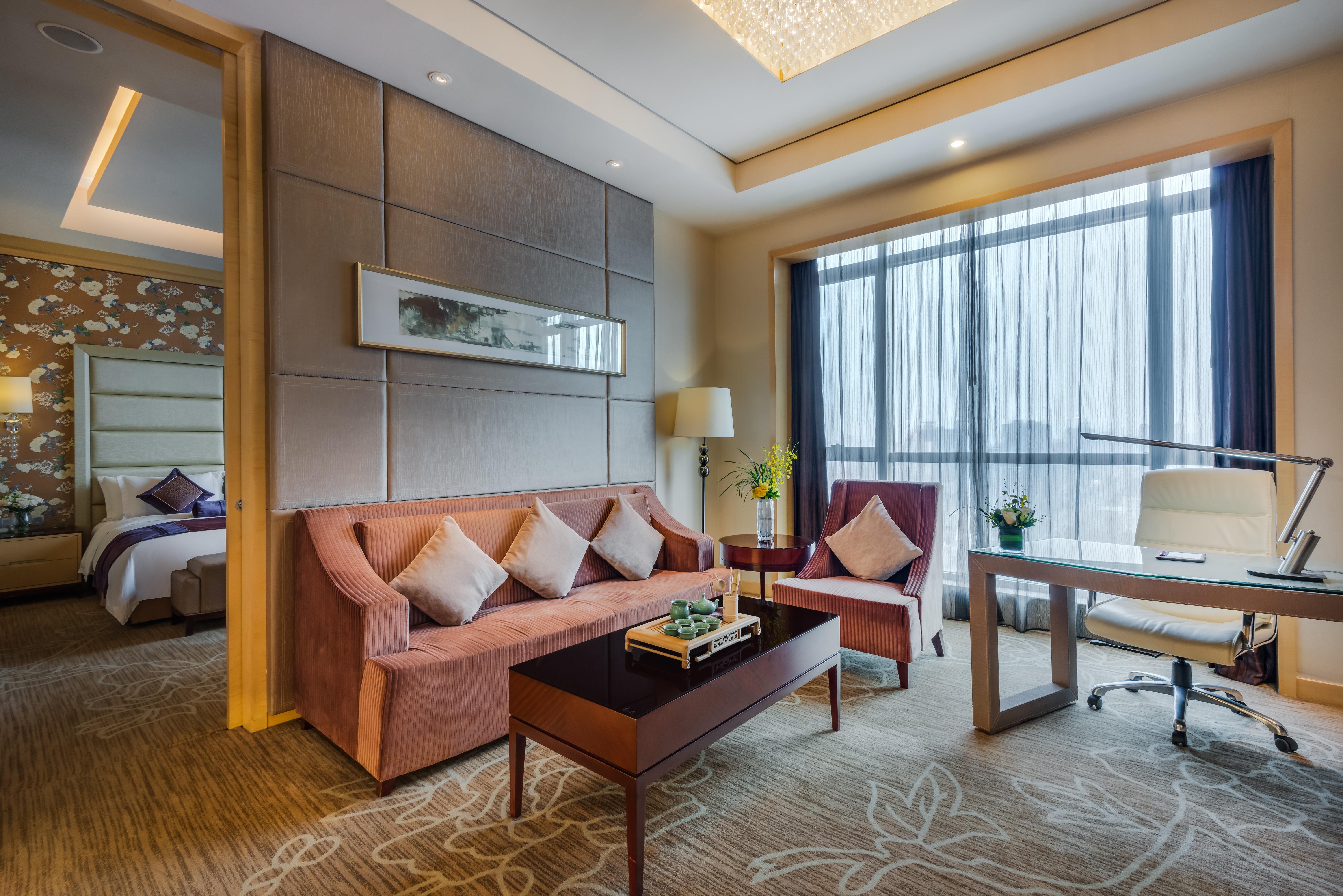 Crowne Plaza Xiangyang By Ihg Hotel Exterior photo